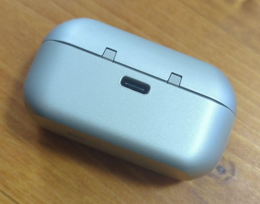 Technics EAH-AZ100 Charging Case Only Silver Genuine Tested Used