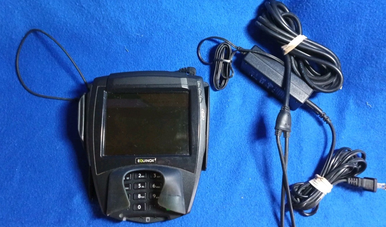 Clean  Equinox L5300 Credit Card Payment Terminal w/ Stylus & Power Supply