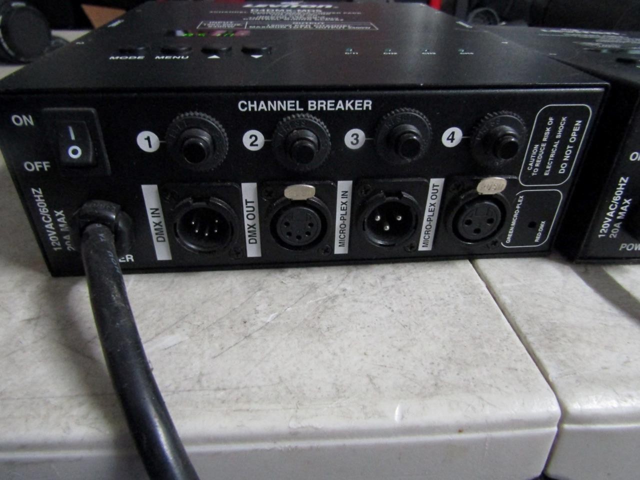 1 PAIR LEVITON Dimmers 4 Channel Programmable 5 Pin1200W Channel