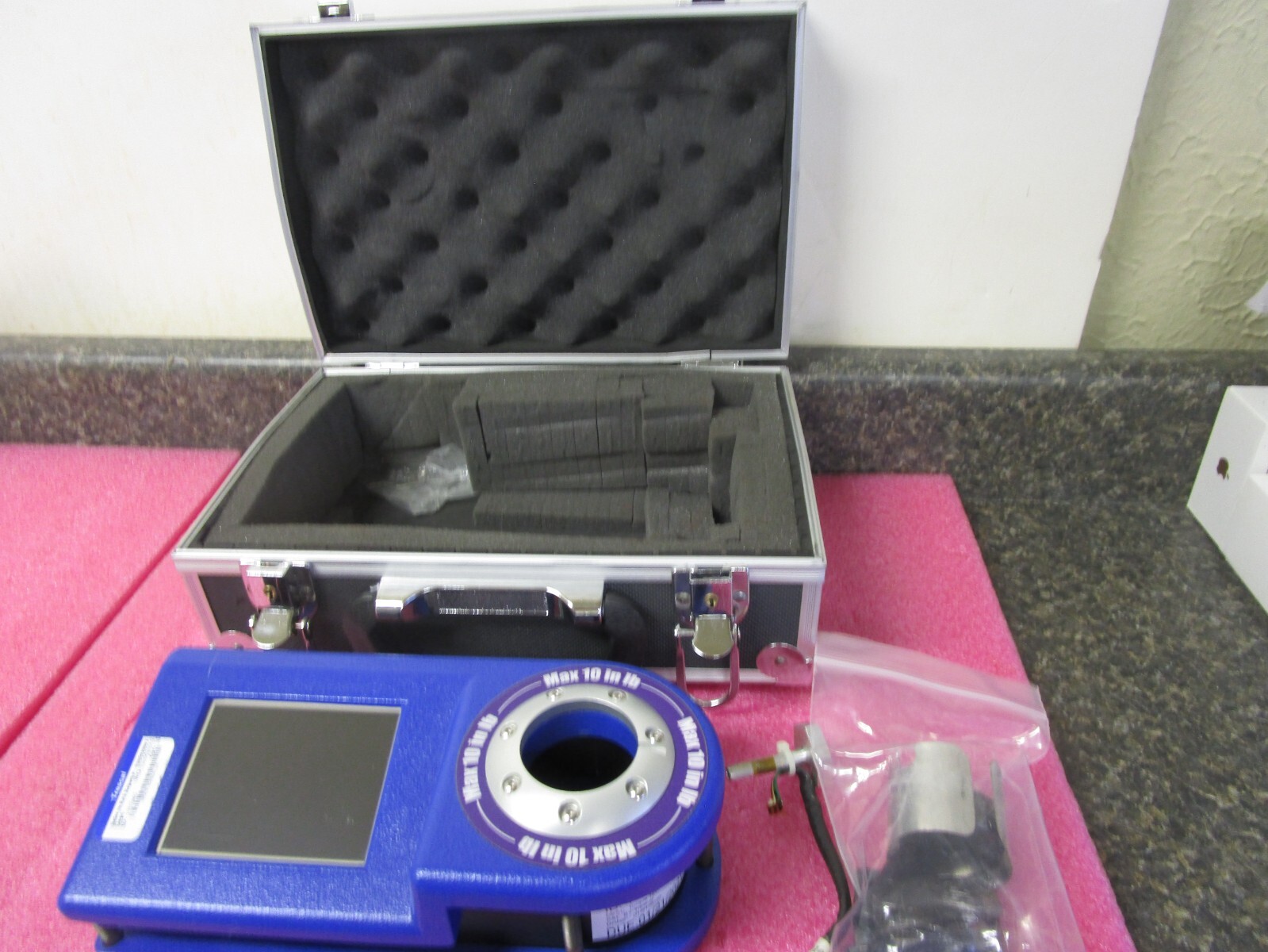 NEW! Delta Regis Torque Tester DRTQ-10-I with Case - 1-10 in lb