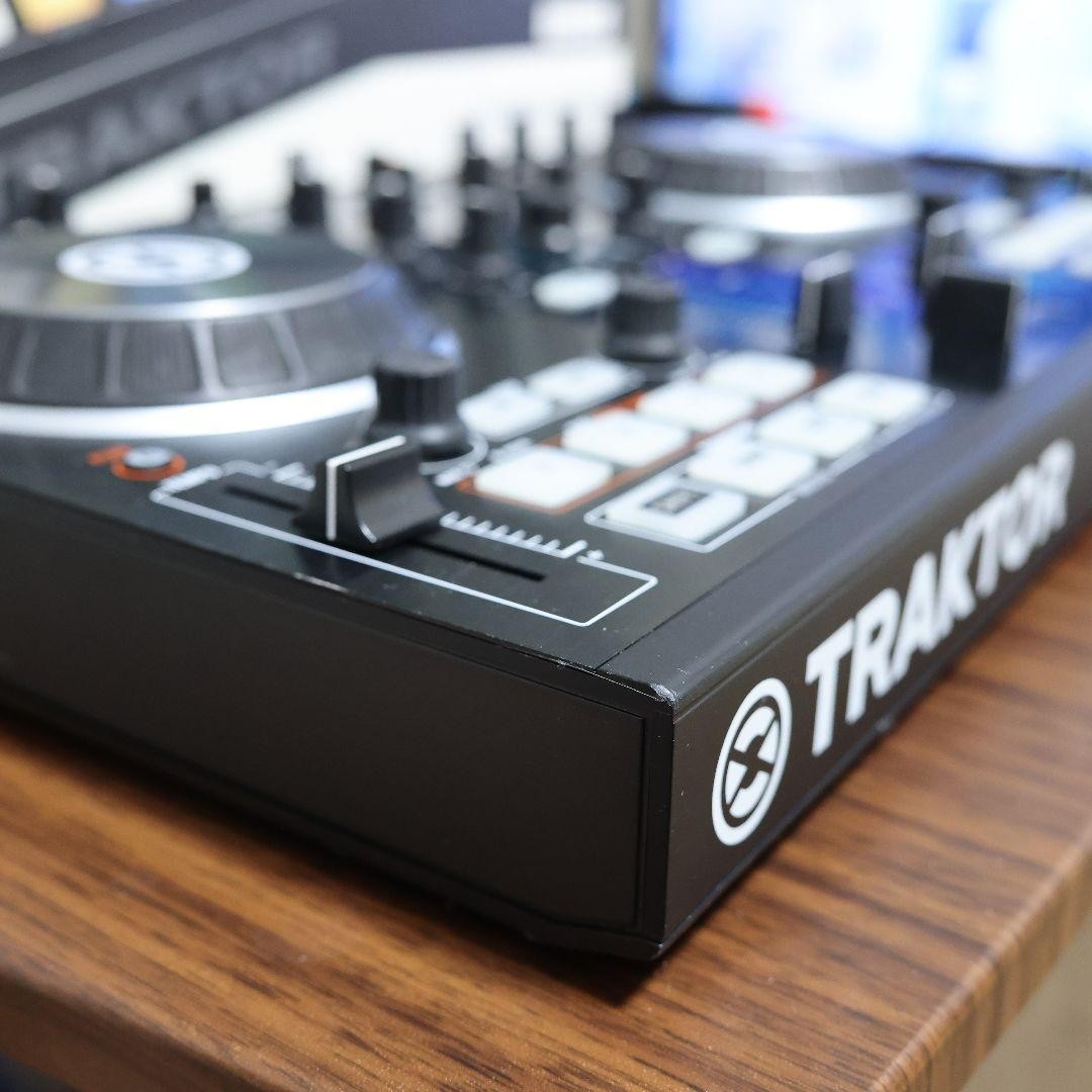 Native Instruments Traktor Kontrol S2 MK2 DJ Controller Boxed Tested Japan
