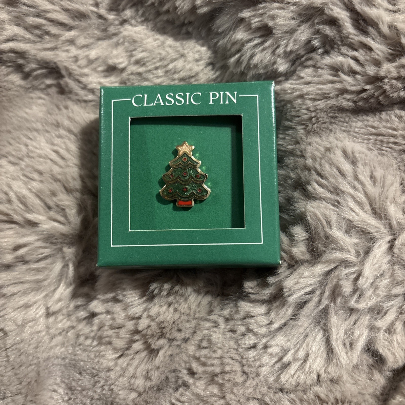 Vintage 1983 Hallmark Classic Pin - Christmas Tree with Star.