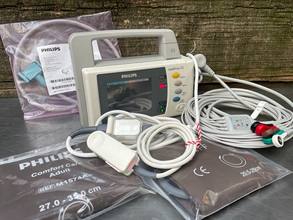 PHILIPS INTELLIVUE X2 M3002A  MONITOR w/ BATT, SpO2; NEW NIBP Hose, Cuffs,  ECG