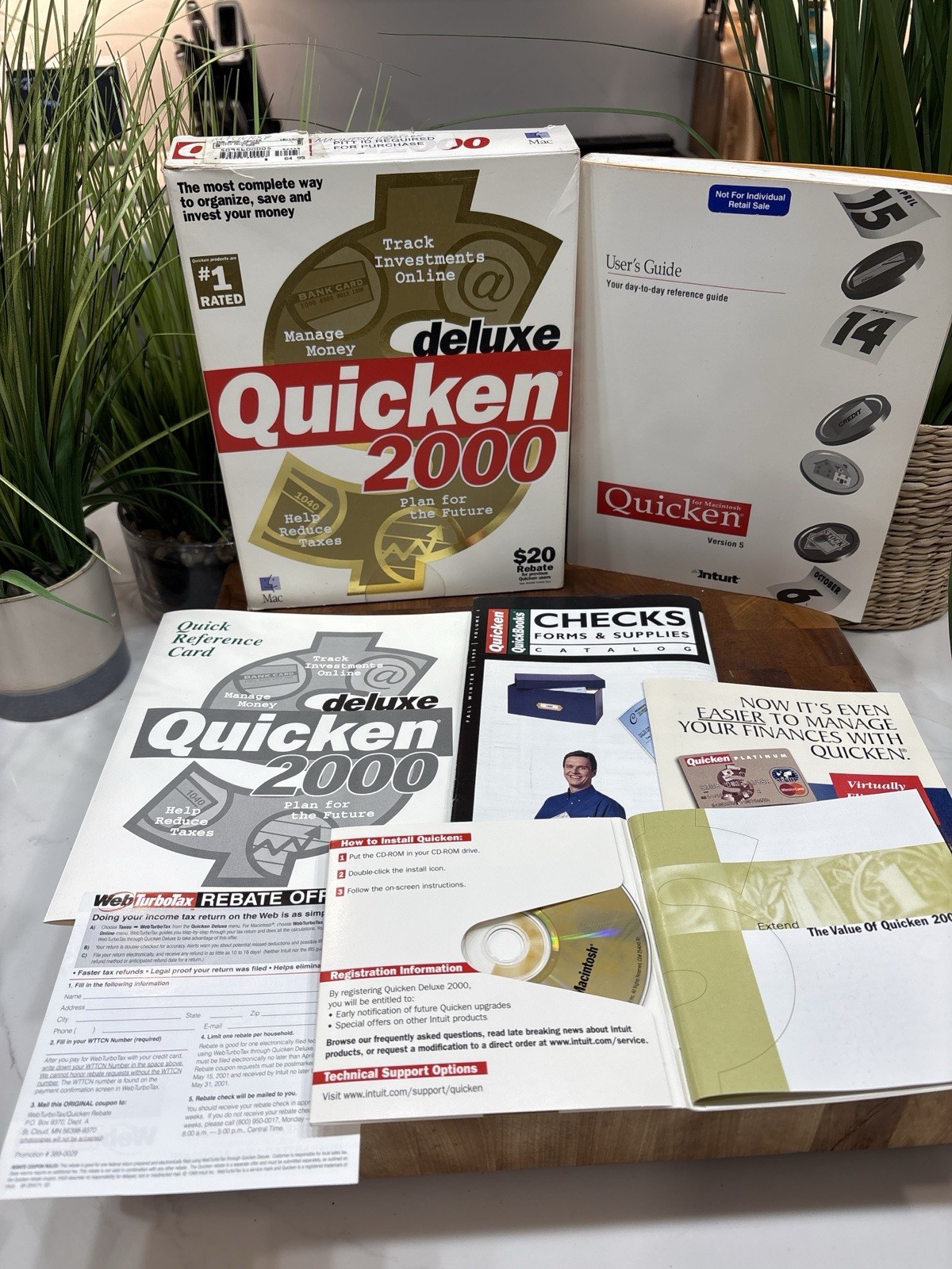 Vintage Quicken 2000 Deluxe Mac Software Complete Big Box Manuals CD Lot