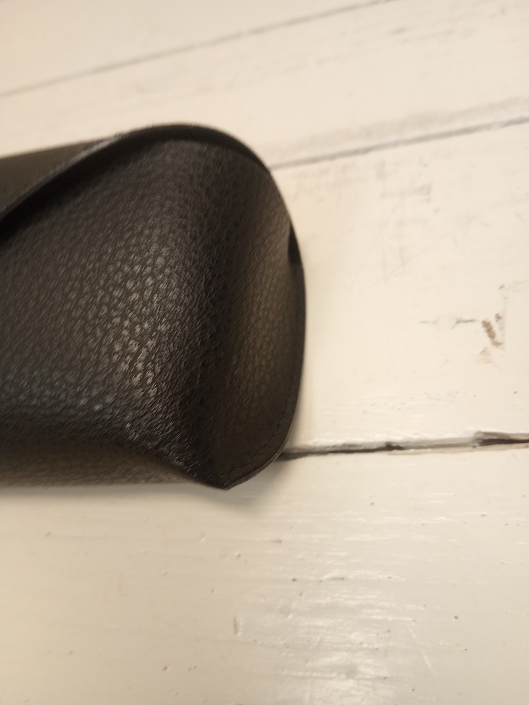 Authentic NEW Ray-Ban Sunglasses Leather Case with snap top- Black