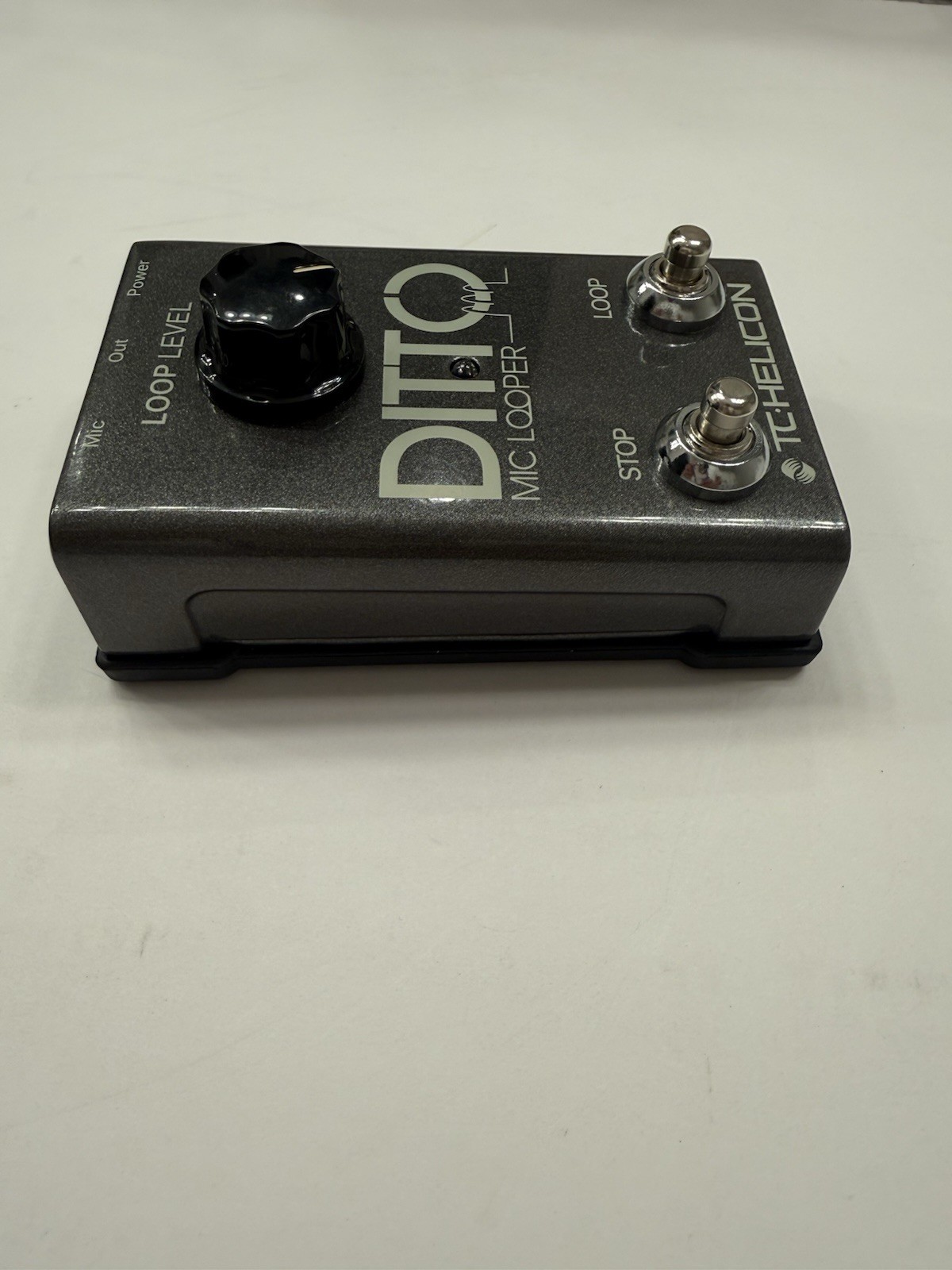 TC Helicon Ditto Mic Looper Loop Vocal Effect Pedal + Box & Power Supply
