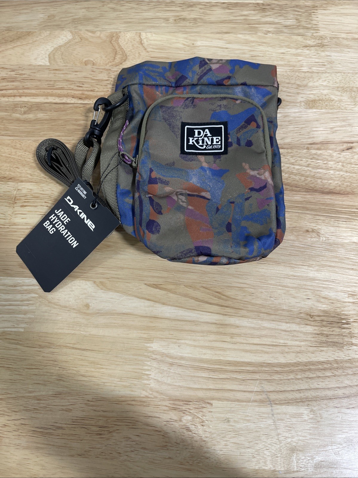 Dakine Jade Hydration Bag Haiku Camo Water Bottle
