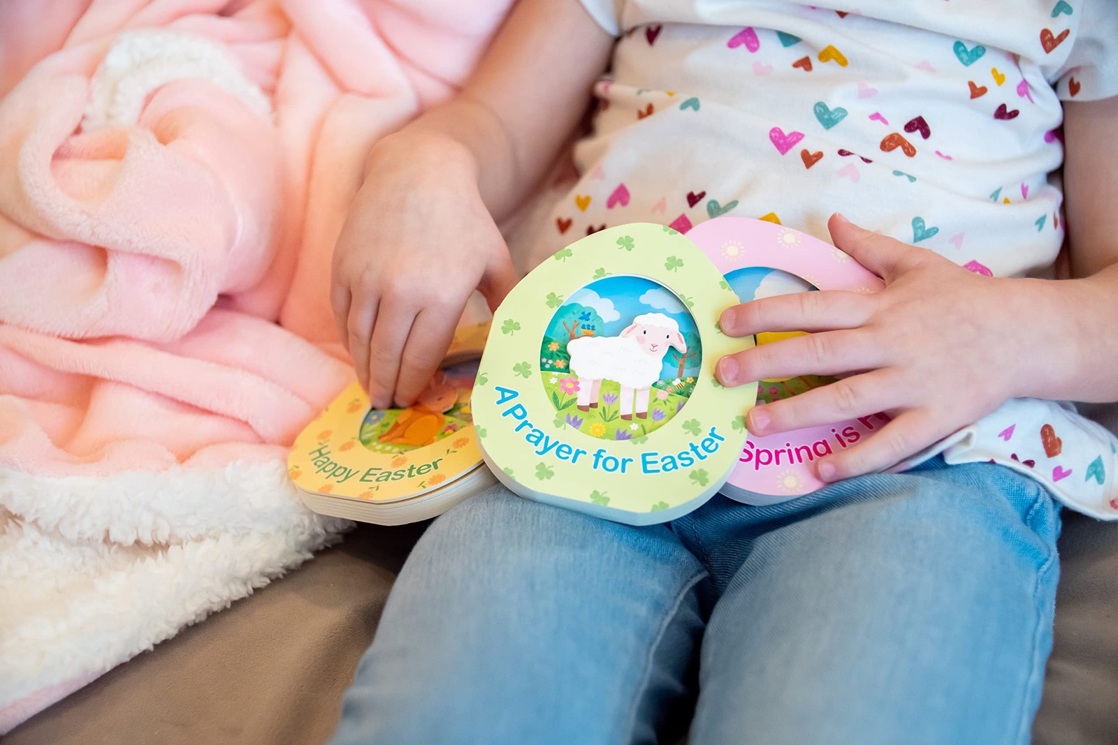 A Prayer for Easter (An Easter Egg-Shaped Board Book)