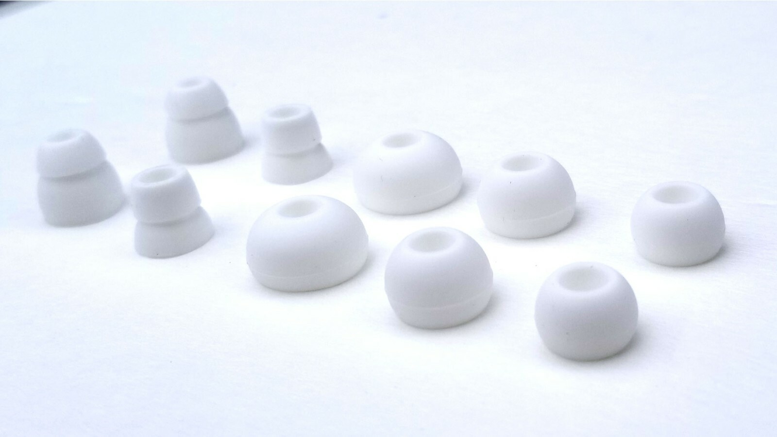 10 pcs multi-Sizes Soft "WHITE" Eargels/Buds for BEATS PowerBeats2 & Powerbeats3