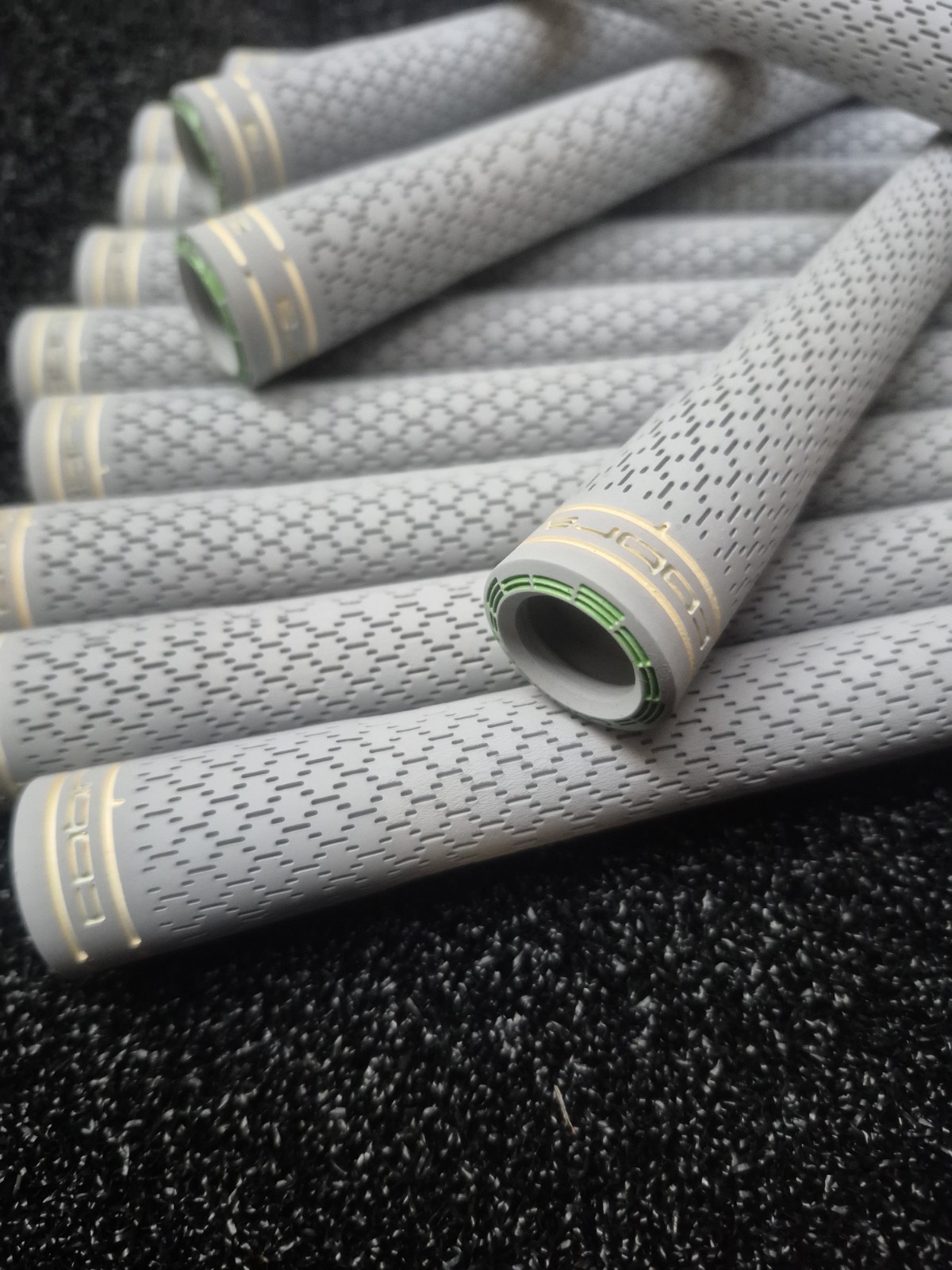 13-piece Grey/White set Lamkin "R.E.L" 58rnd  Grips Made For ARCCOS/COBRA (G1)