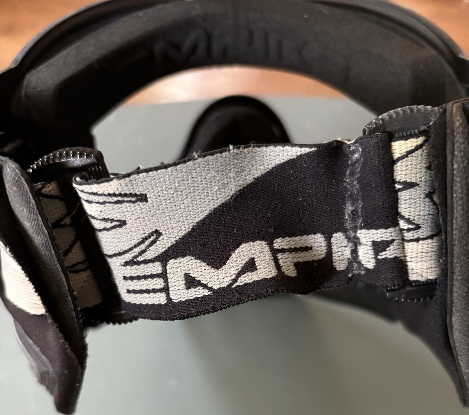 Tippmann 98 Custom Paintball marker + Empire E-Flex Mask + Accessories