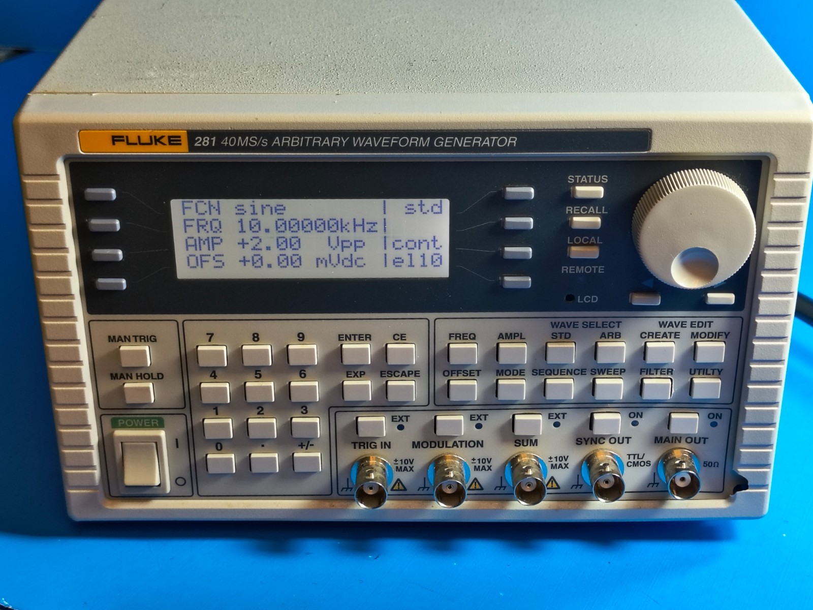 Fluke 281 40MS/s Arbitrary Waveform Generator