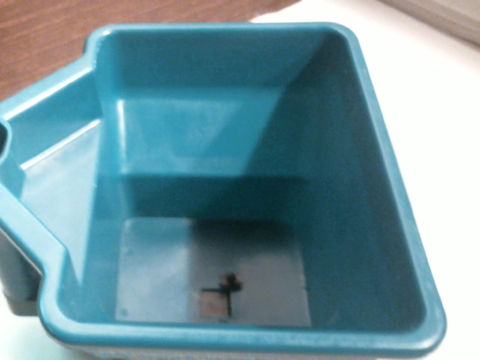 Handhelp Fertilizer or Ice Spreader 07032