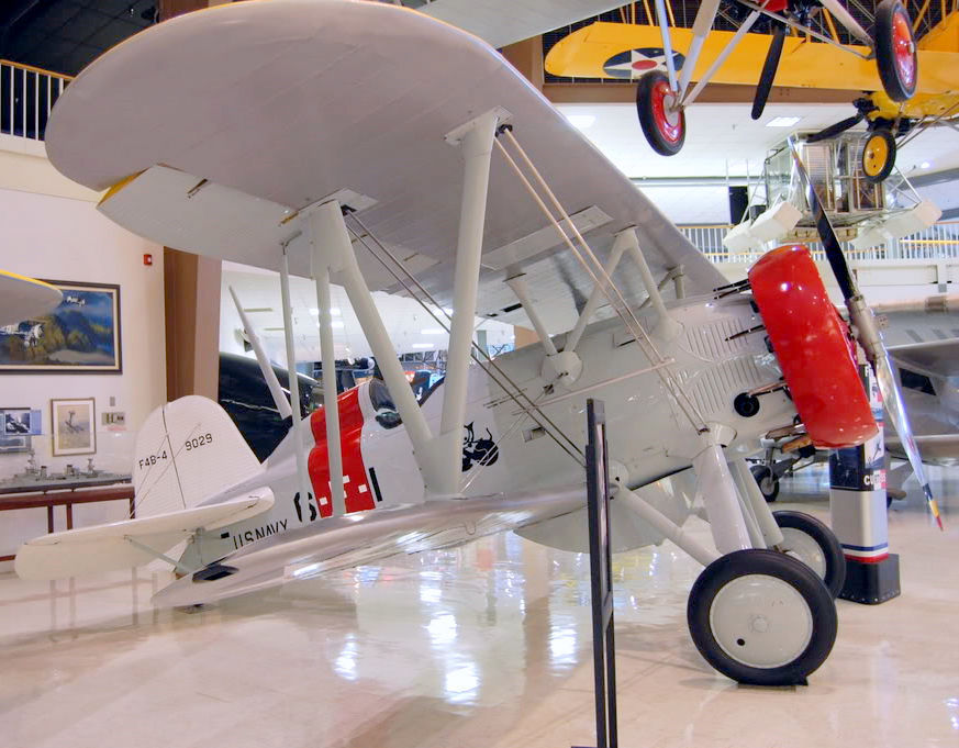BOEING F4B-4 PLANS + SCALE DOCUMENTATION + Patterns to Build UC Model Airplanes
