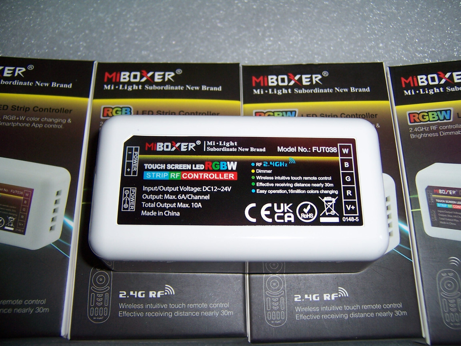 Miboxer RGBW  led strip controller model fut037 lot of 4