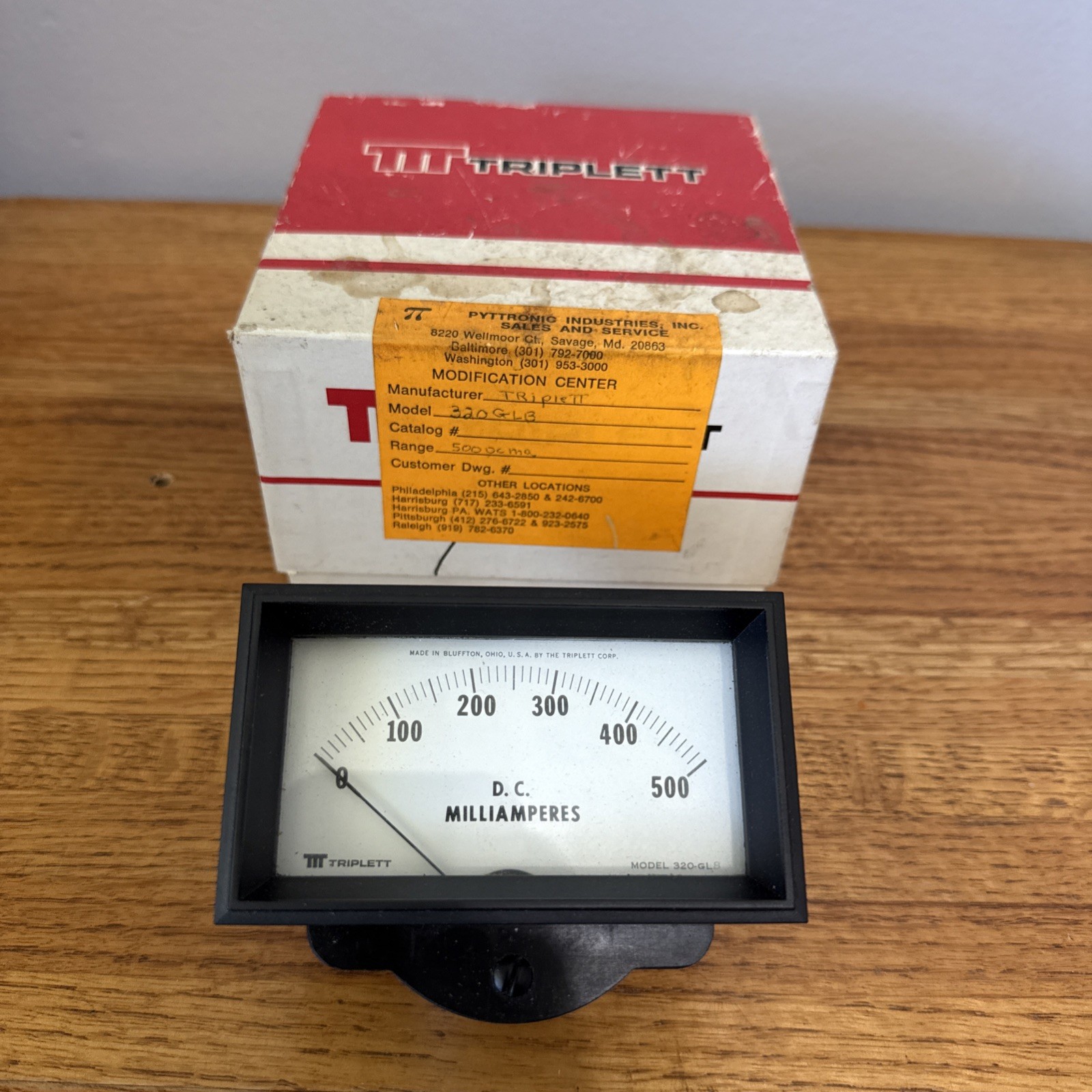 Triplett Model 320-GLB 0-500 DC Milliamperes Panel Meter Excellent