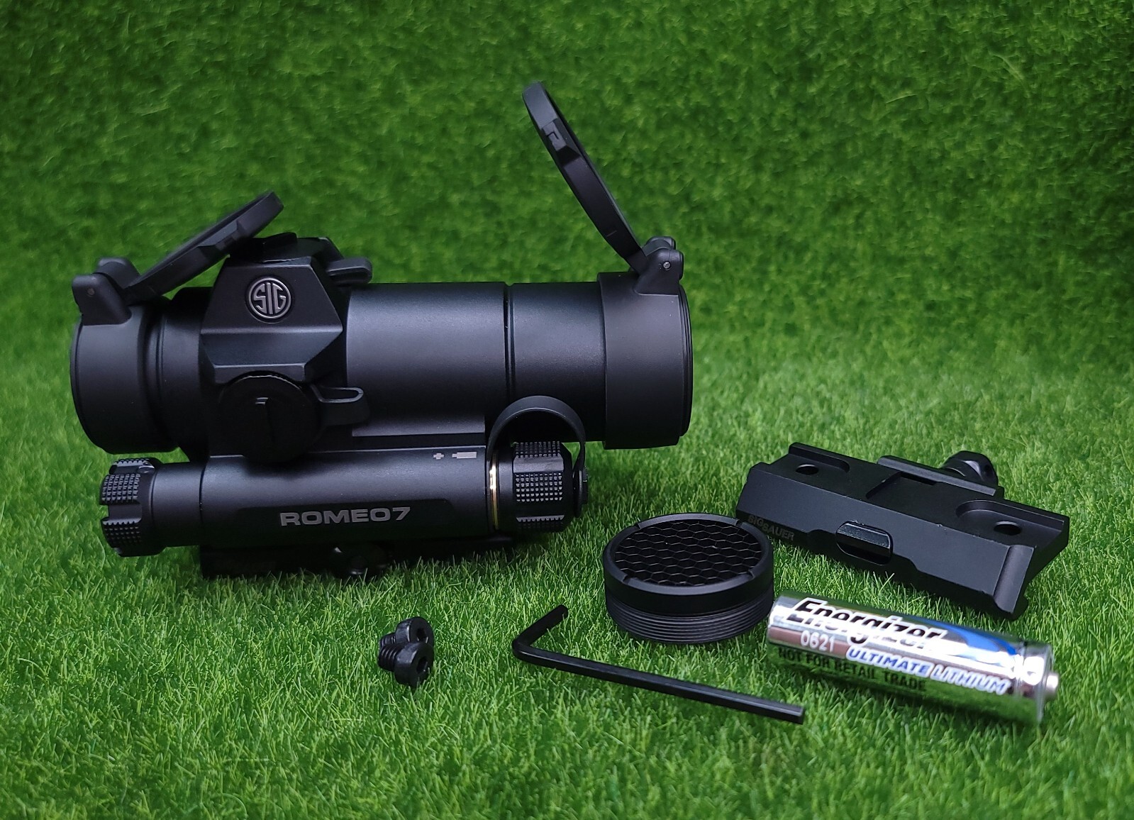 Sig Sauer ROMEO7 1x30mm Red Dot Sight w/ 3 MOA Dot Reticle - SOR71001