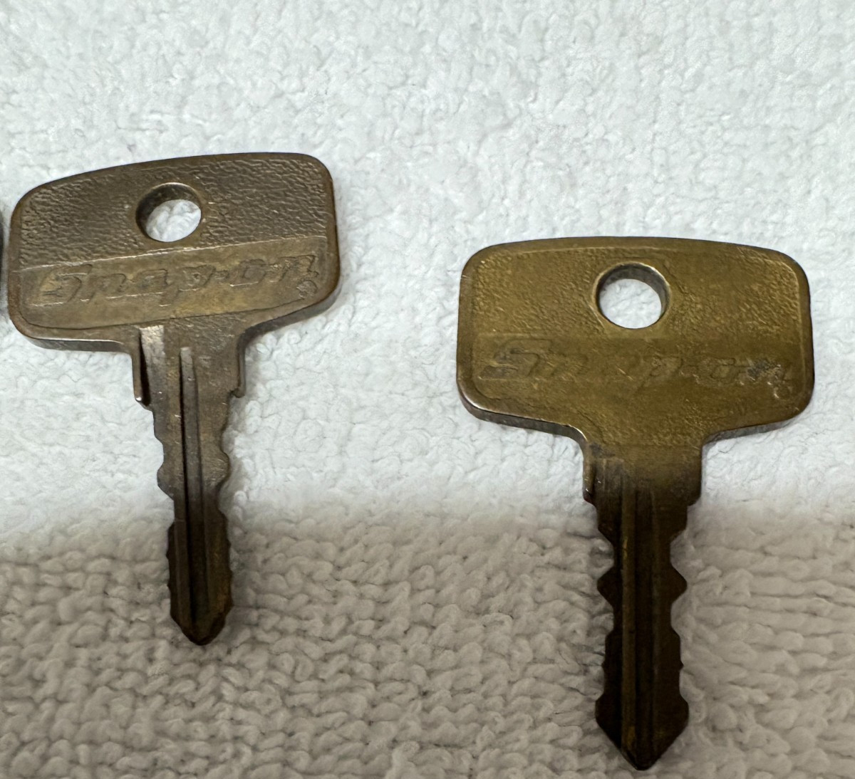 SNAP-ON TOOLBOX KEYS - LOT OF 4