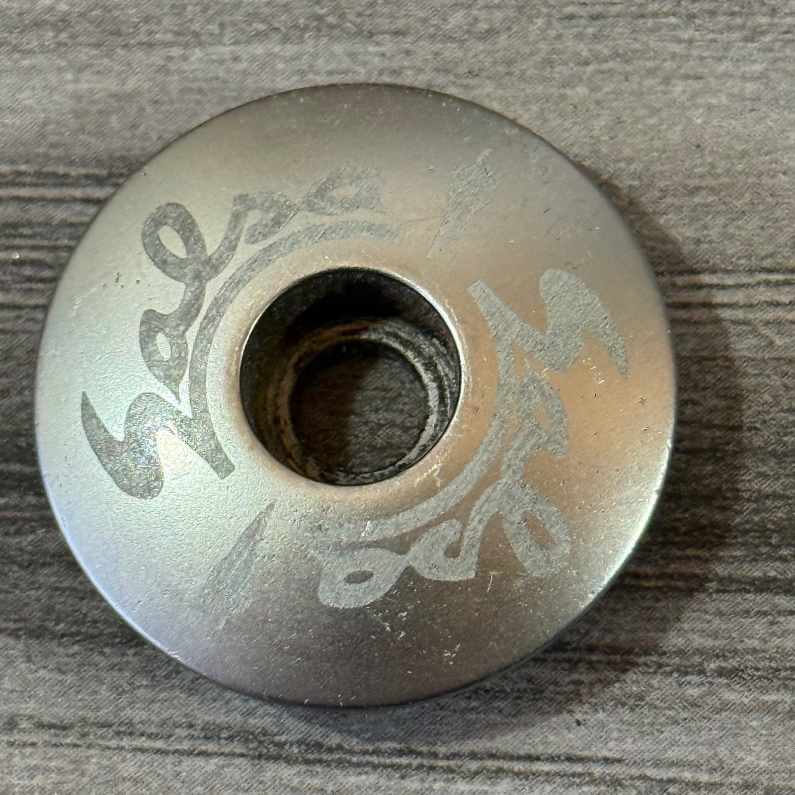Salsa 1 1/8 Threadless Headset Top Cap Black Aluminum Platinum Gray