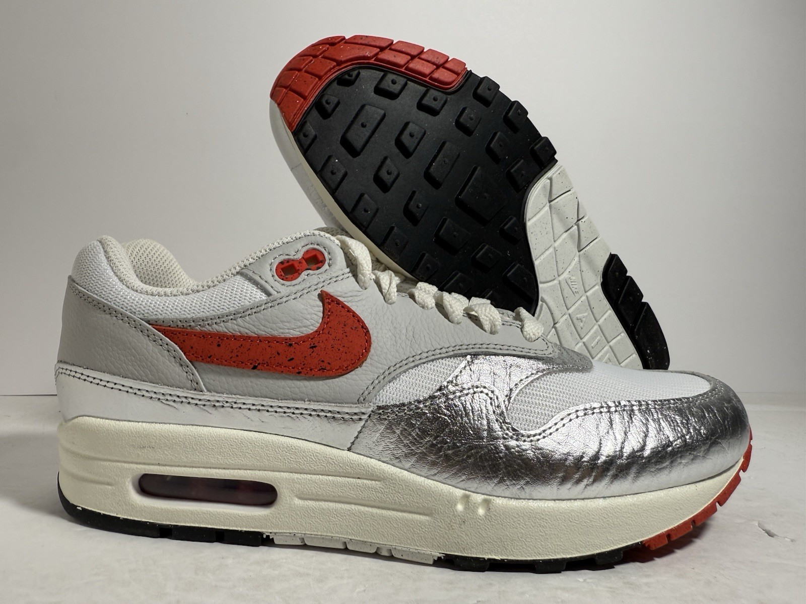 Nike Air Max 1 Premium SE "Hot Sauce" White Chile Red HF7746-100 Men's Size 8-13