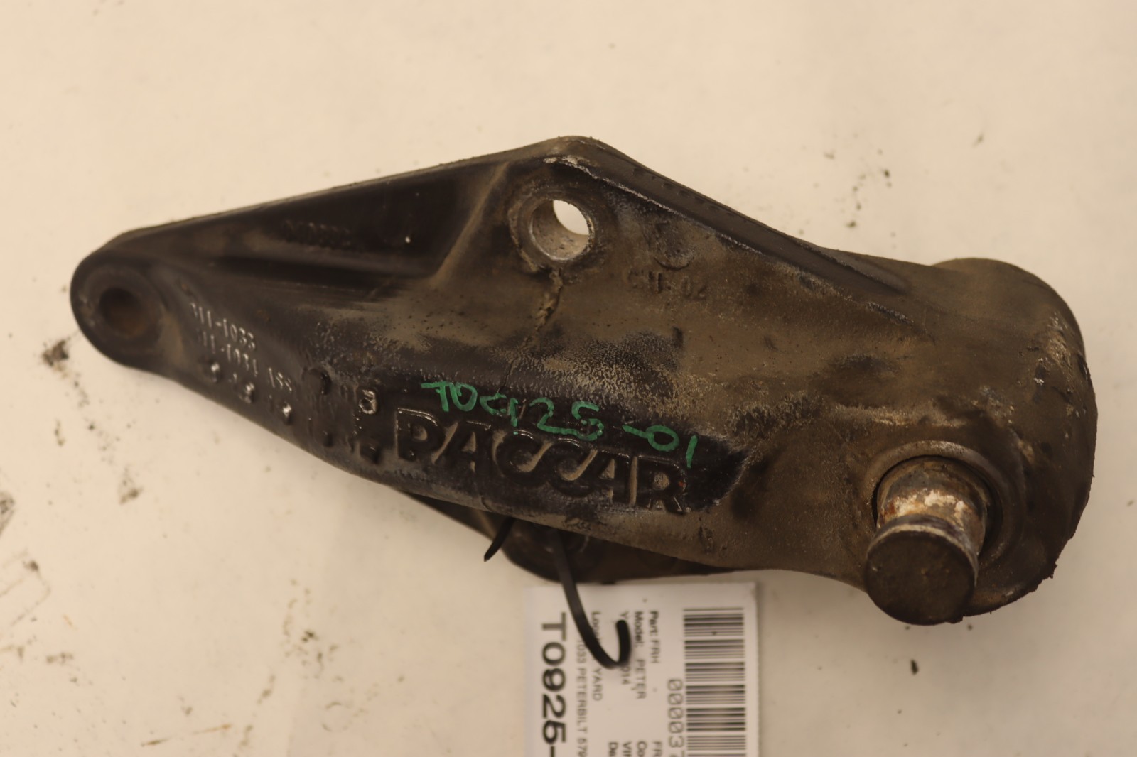 2013-2021 PETERBILT 579 PACCAR SHACKLE SPRING HANGER BRACKET MOUNT OEM