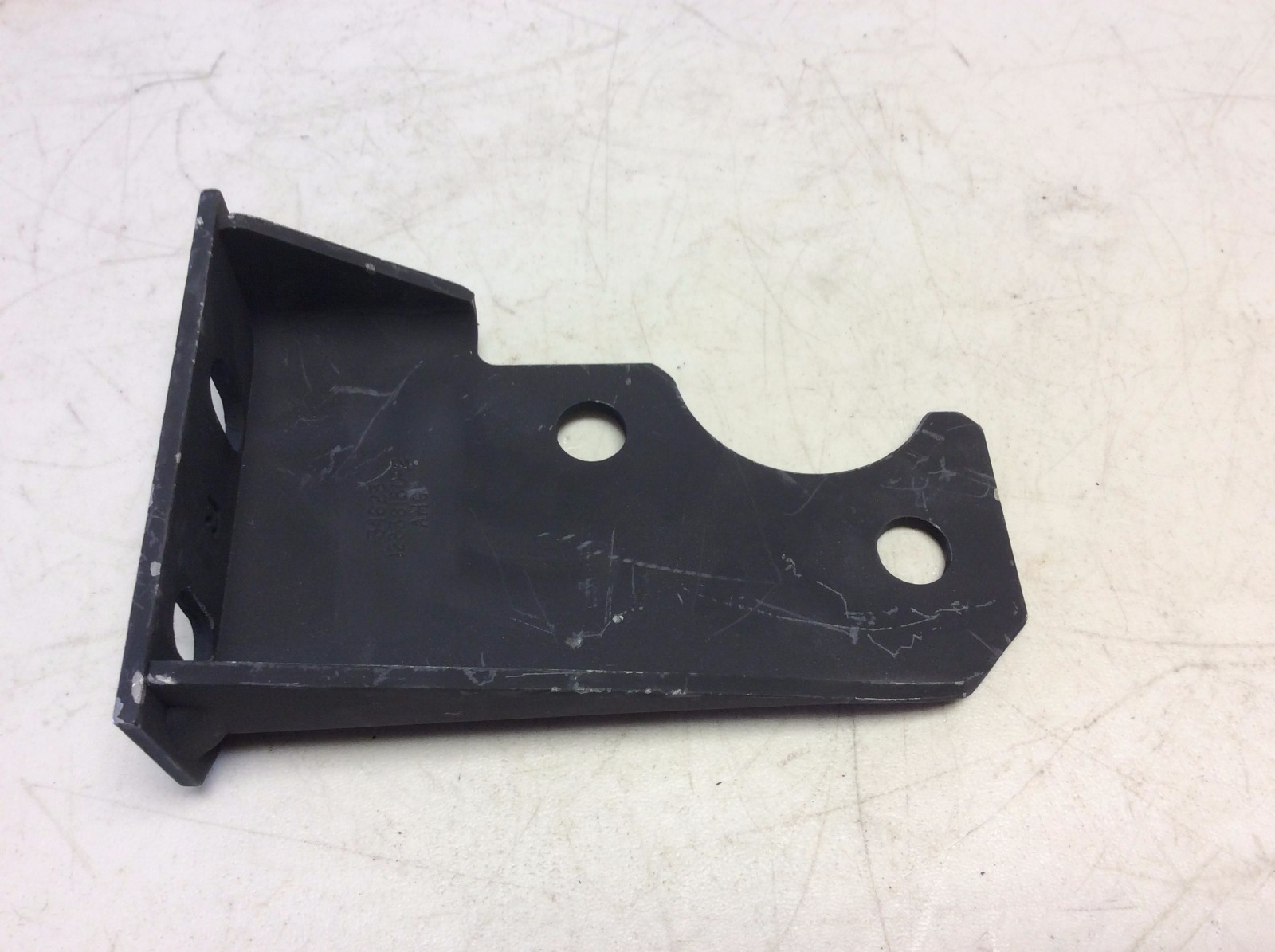 AMG 12338150-2 34623 Bracket Hanger Axle Front Differential RH 123381502 2530-01