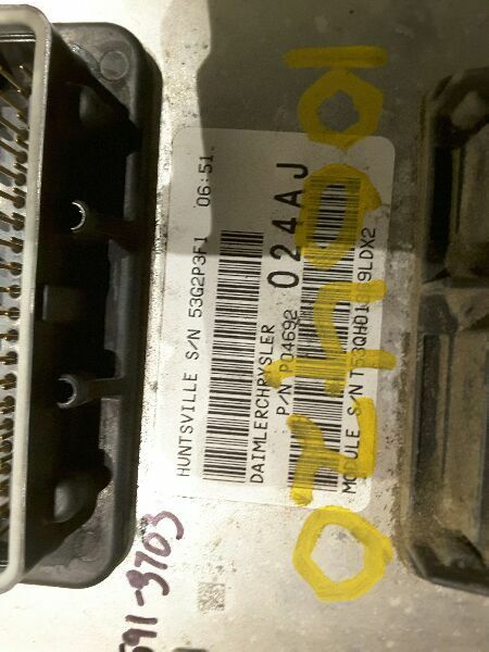 CHASSIS ECM BODY CONTROL BCM FRONT CONTROL FITS 06 COMMANDER 163663