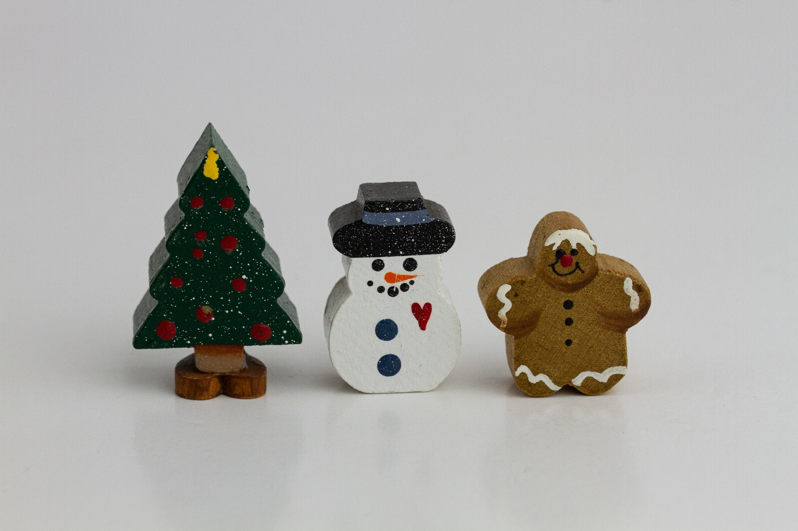Miniature Wood Cutout Figurines Dollhouse Diorama Craft Christmas Tree Snowman