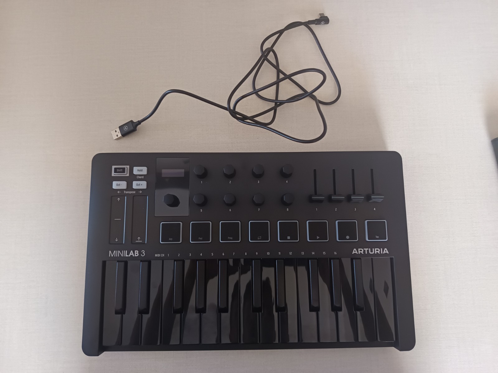 arturia minilab 3 deep black
