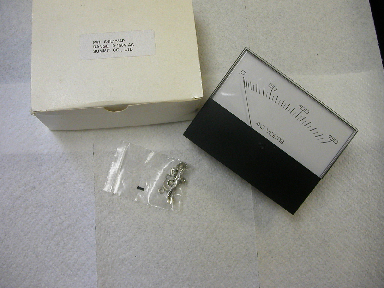 SUMMIT CO. S4ILVVAP ANALOG PANEL METER 0-150 AC VOLTS  NIB