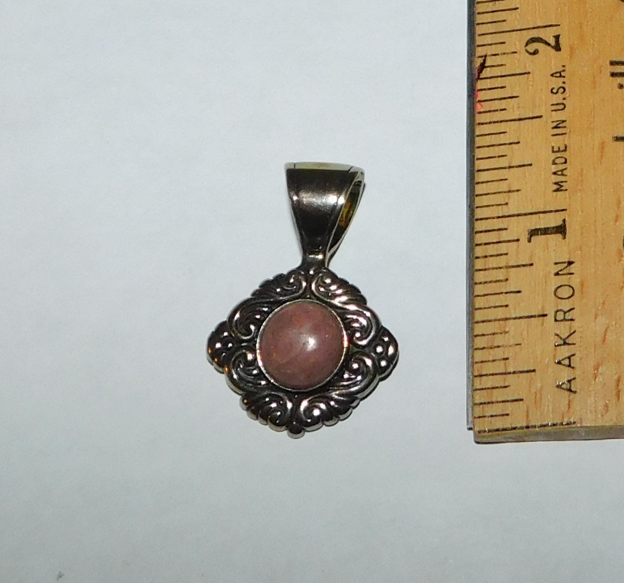 CD 925 Sterling Silver Rhodonite Gem Pendant