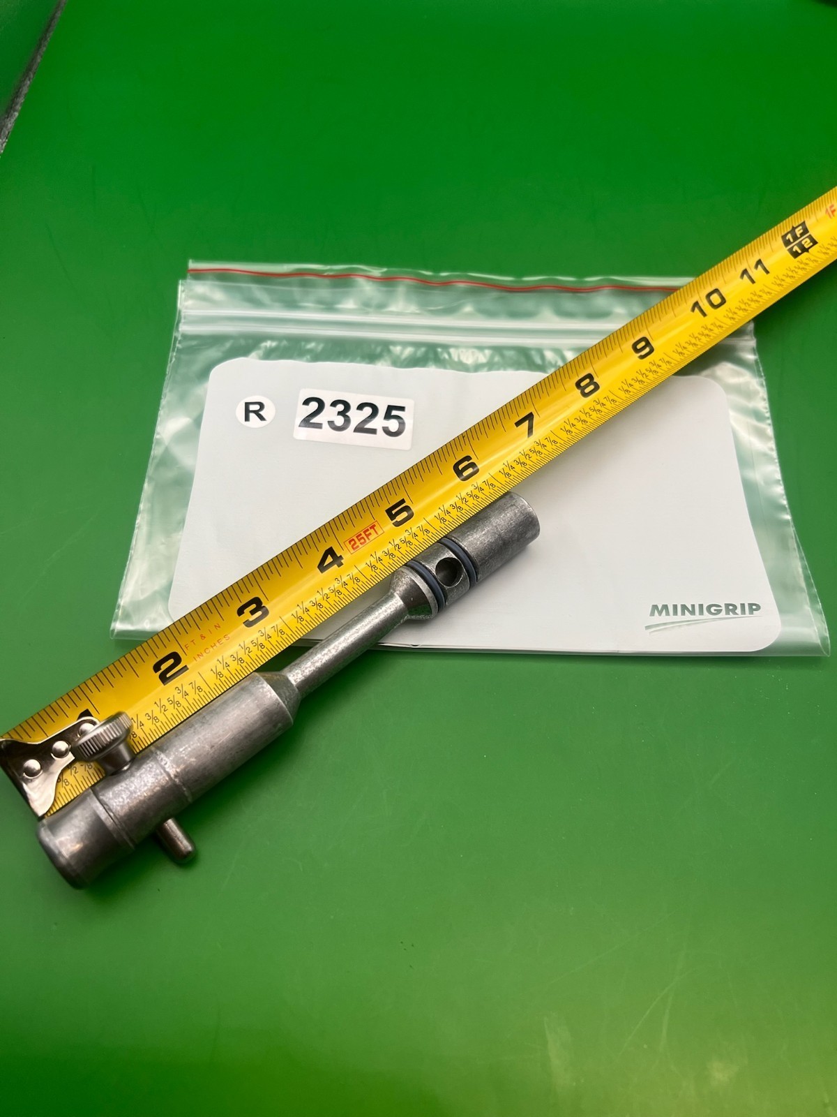 Autococker Bolt