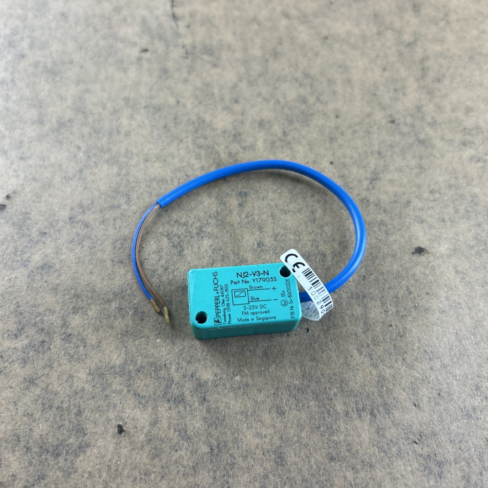 Inductive Sensor Y17905S PepperL & Fuchs NJ2-V3-N