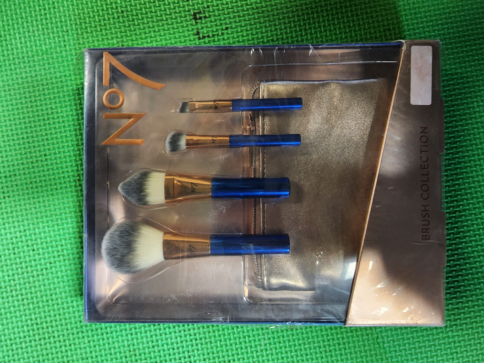 No.7 Makeup Brush Collection, 4pc. Gift Set w/ Travel Pouch