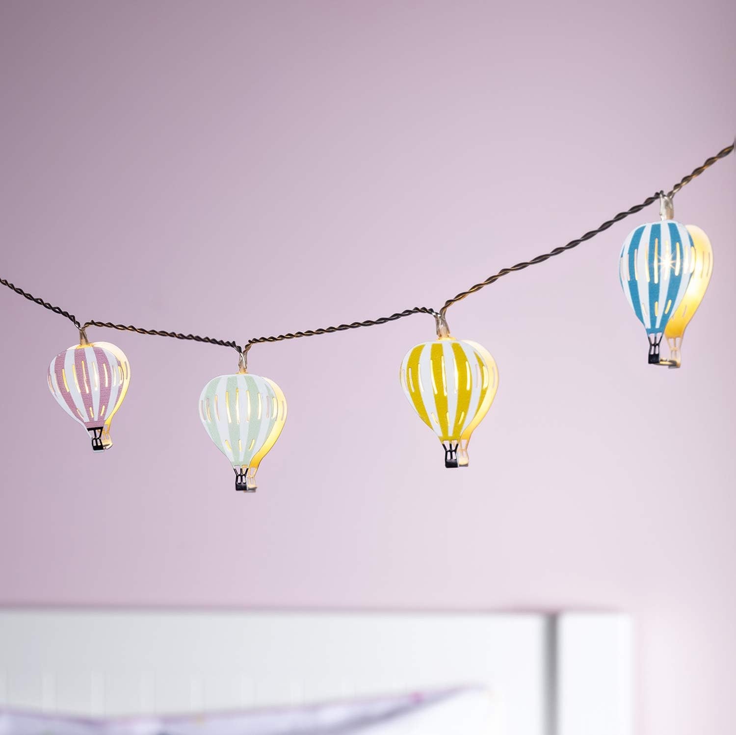 Lights4fun Hot Air Balloon Children’s Bedroom Fairy Lights Battery Operated 12