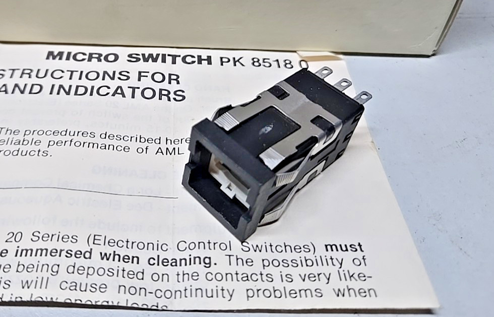 Honeywell Micro Switch AML 20 Series PK 85180, 3A, 125VAC 2A 250VAC  Brand New