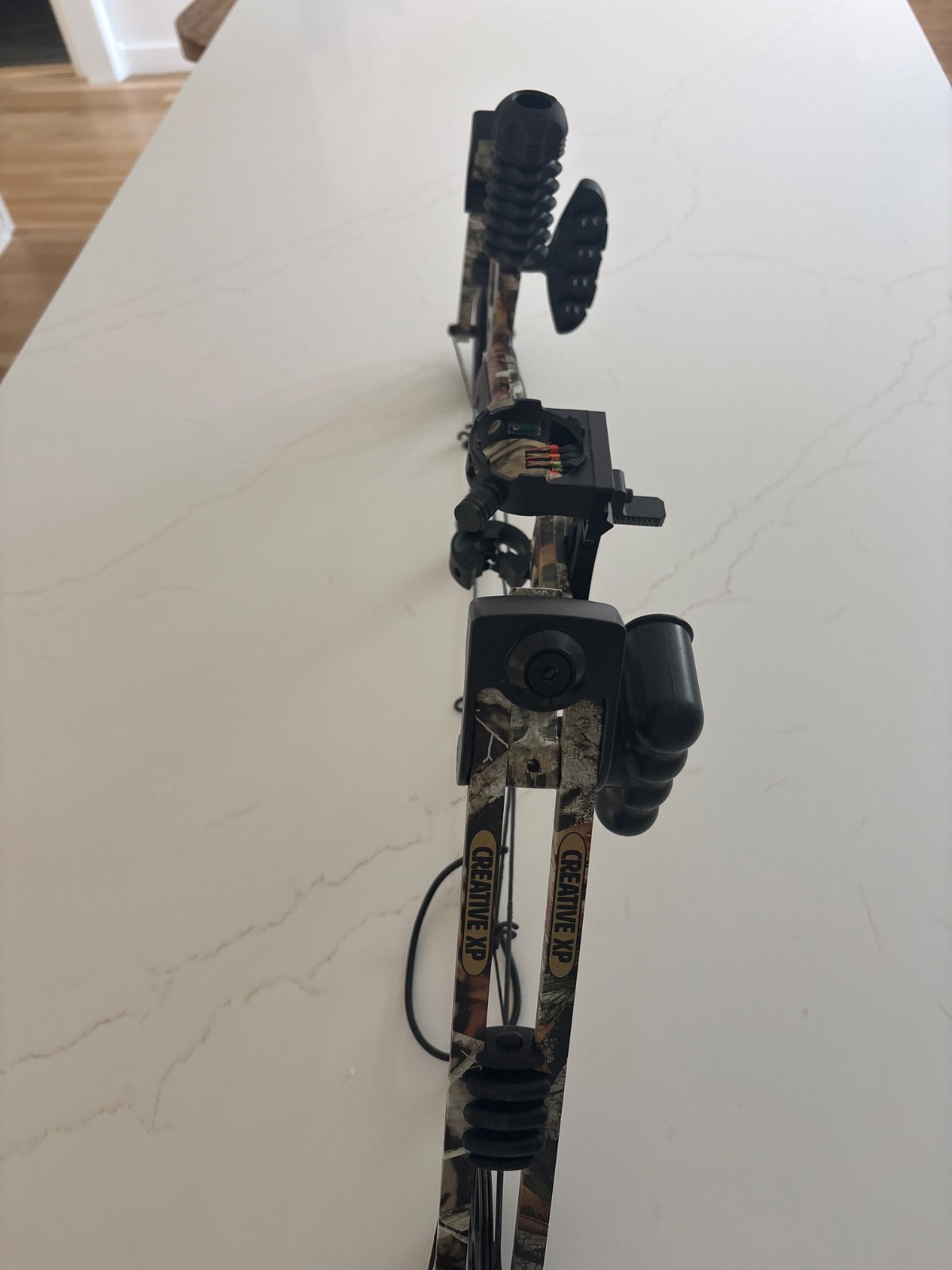 CREATIVE XP COMPOUND HUNTING BOW RIGHT HANDSD