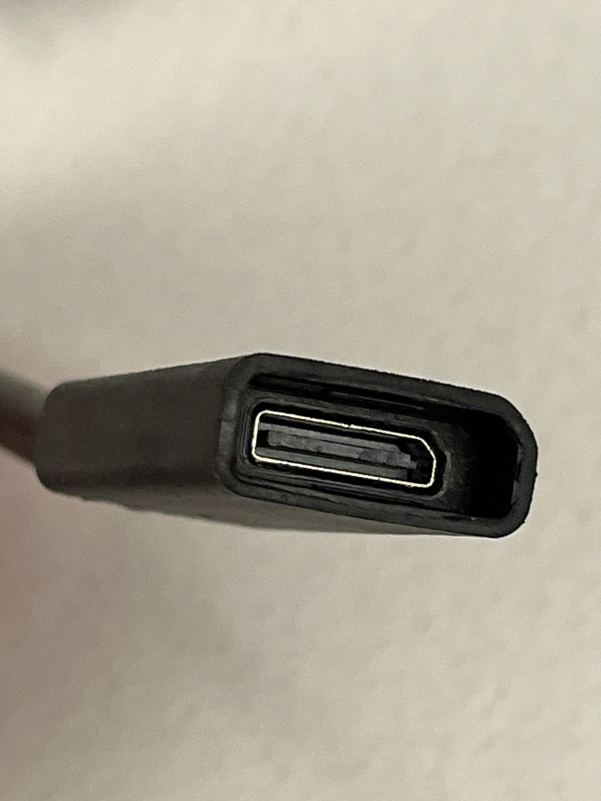 Valve Index VR Headset and Cables only / DAMAGED TETHER - Tested