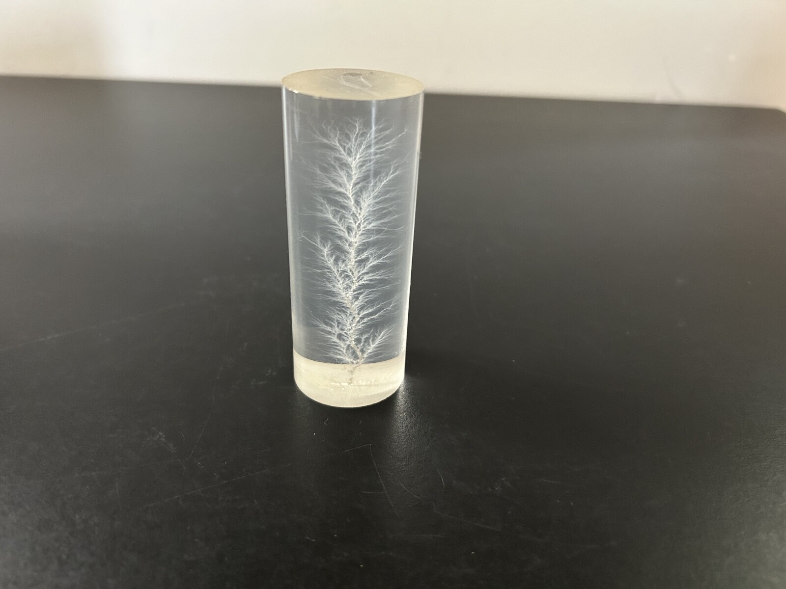 Vintage Lucite Electric Current Display Scuplture 3.5"