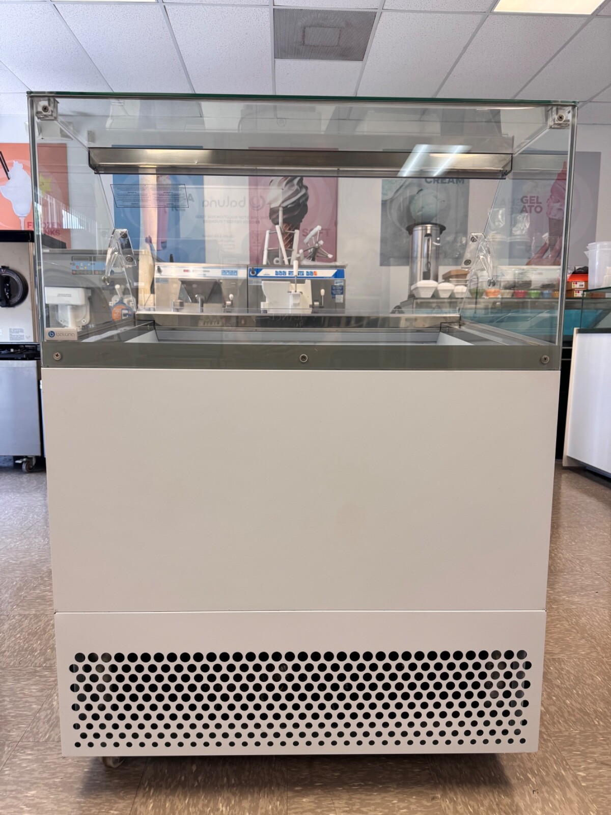 DEMO - ISA Cold Wall Display Case - 6 Flavors