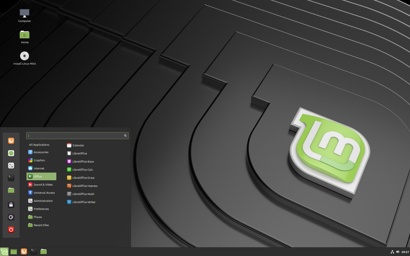 Linux Mint 22.1 Xia XFCE Bootable USB Flash Drive – Durable, Efficient, Ready