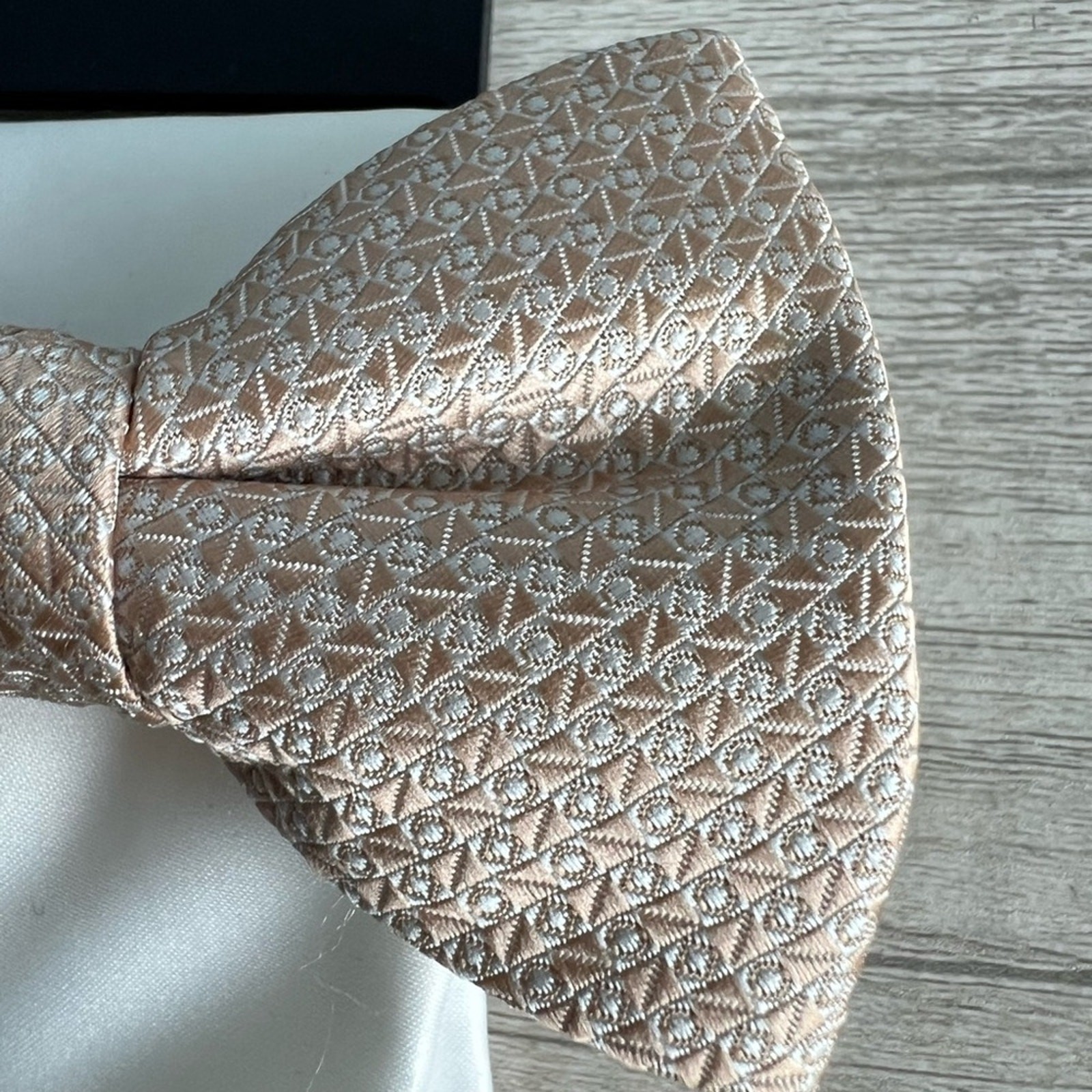 Alfani Men's Dawson Textured Bow Tie & Solid Pocket Square Set