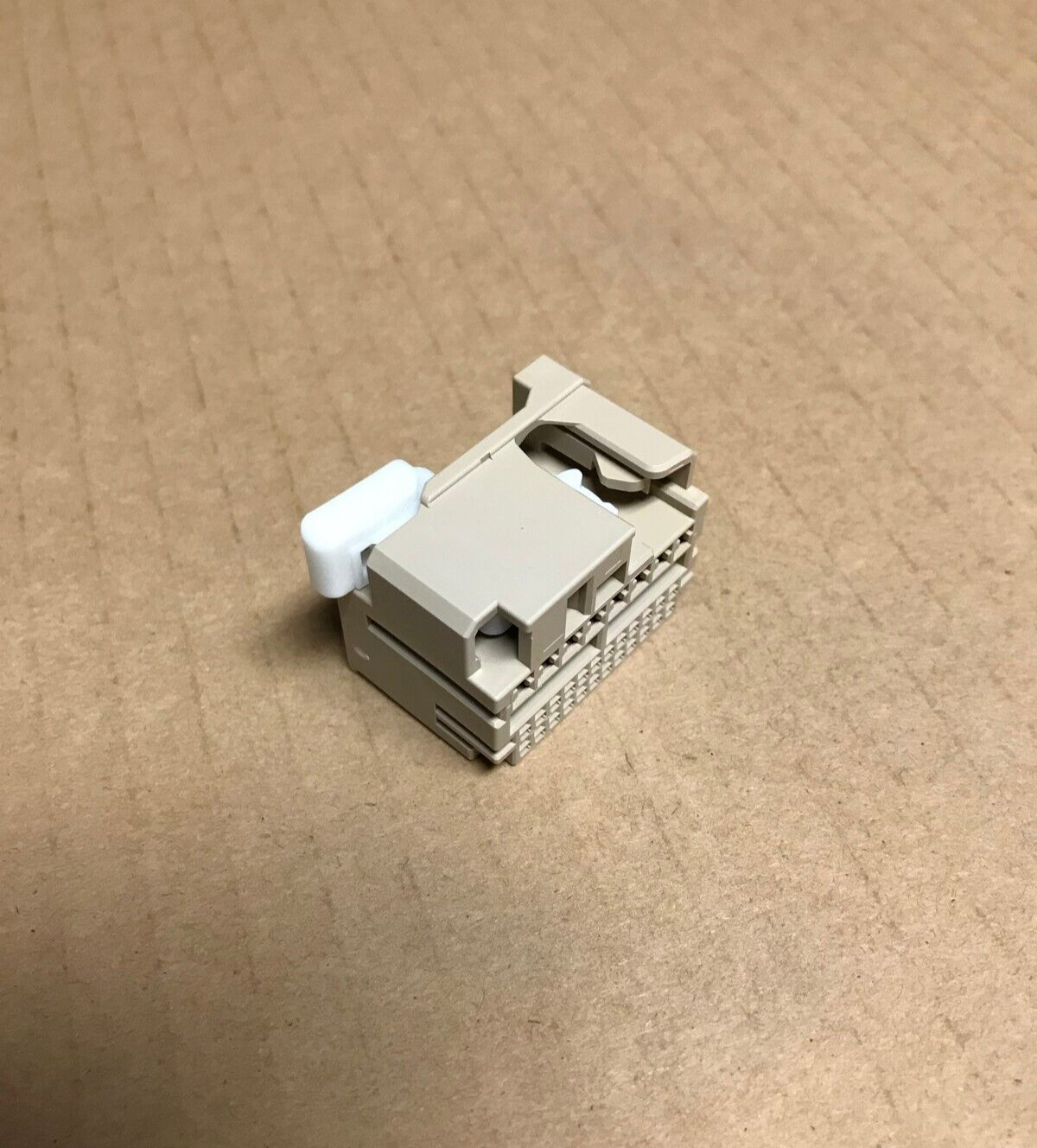 Lot of 2 Pcs JAE MX34L32SFD Connector (32-Way F 0.64) - BRAND NEW & FREE SHIP