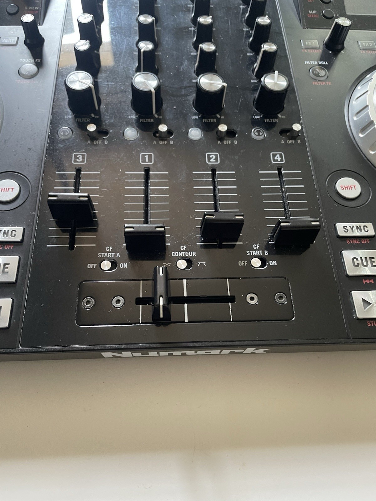 Numark NV 4-Deck Dual-Display USB DJ Controller Turn Tabletop - Black