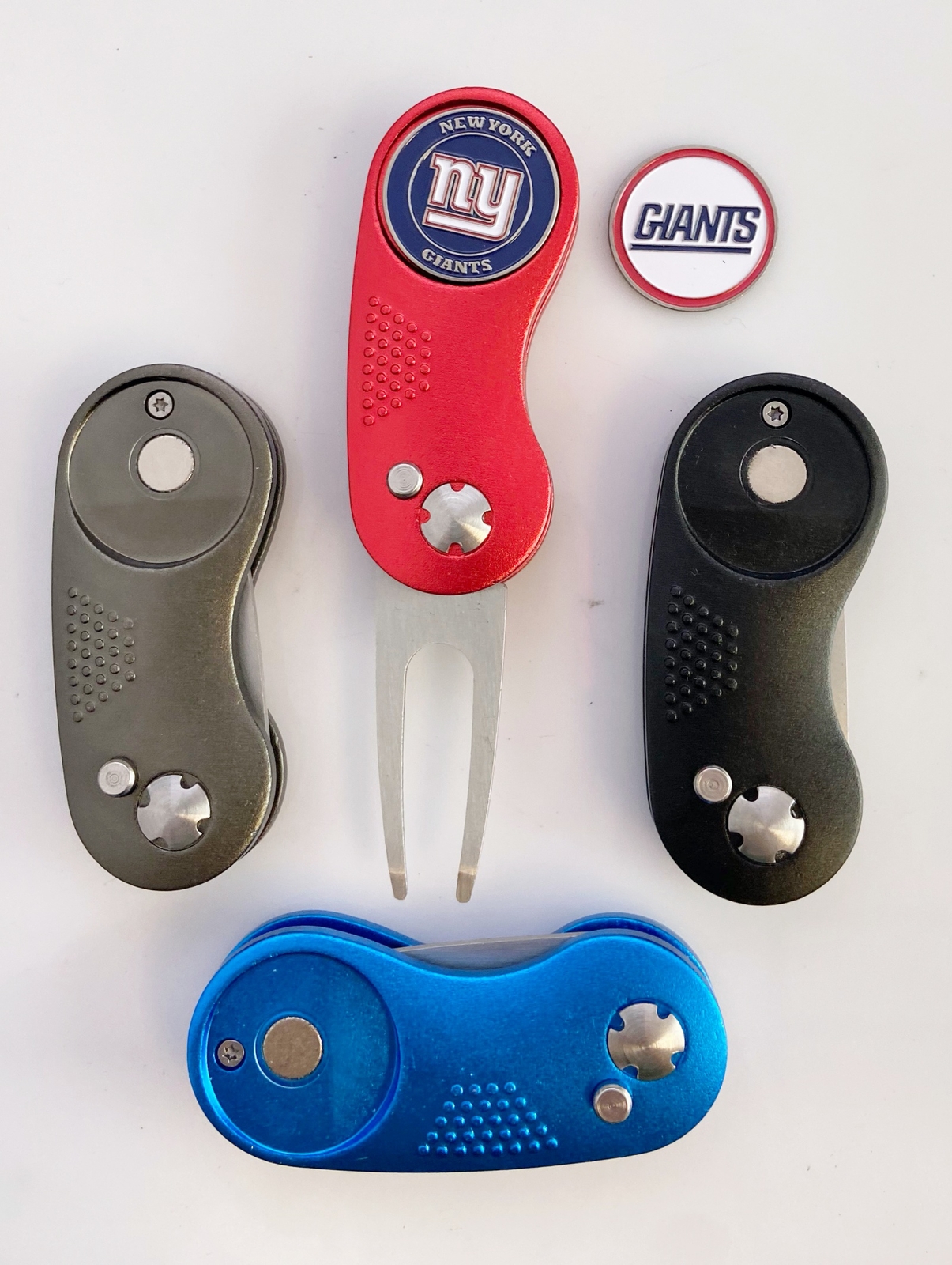 NFL 2 Prong Switchblade GOLF DIVOT REPAIR TOOL Gray + Ballmark NEW YORK GIANTS