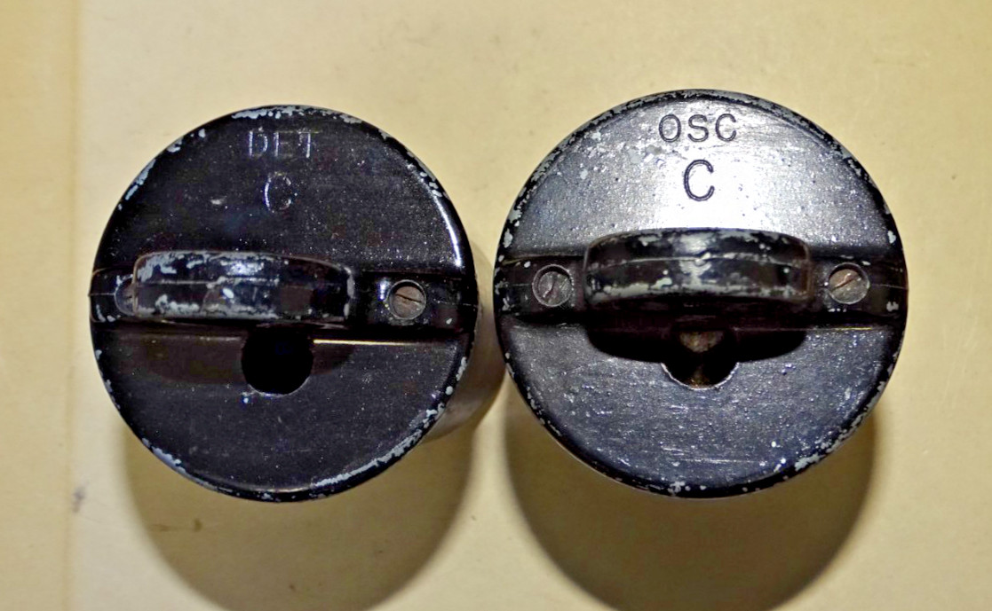 National FB-7 Plug-in Coil Set C, 4.0 to 7.3 MHz, Nice