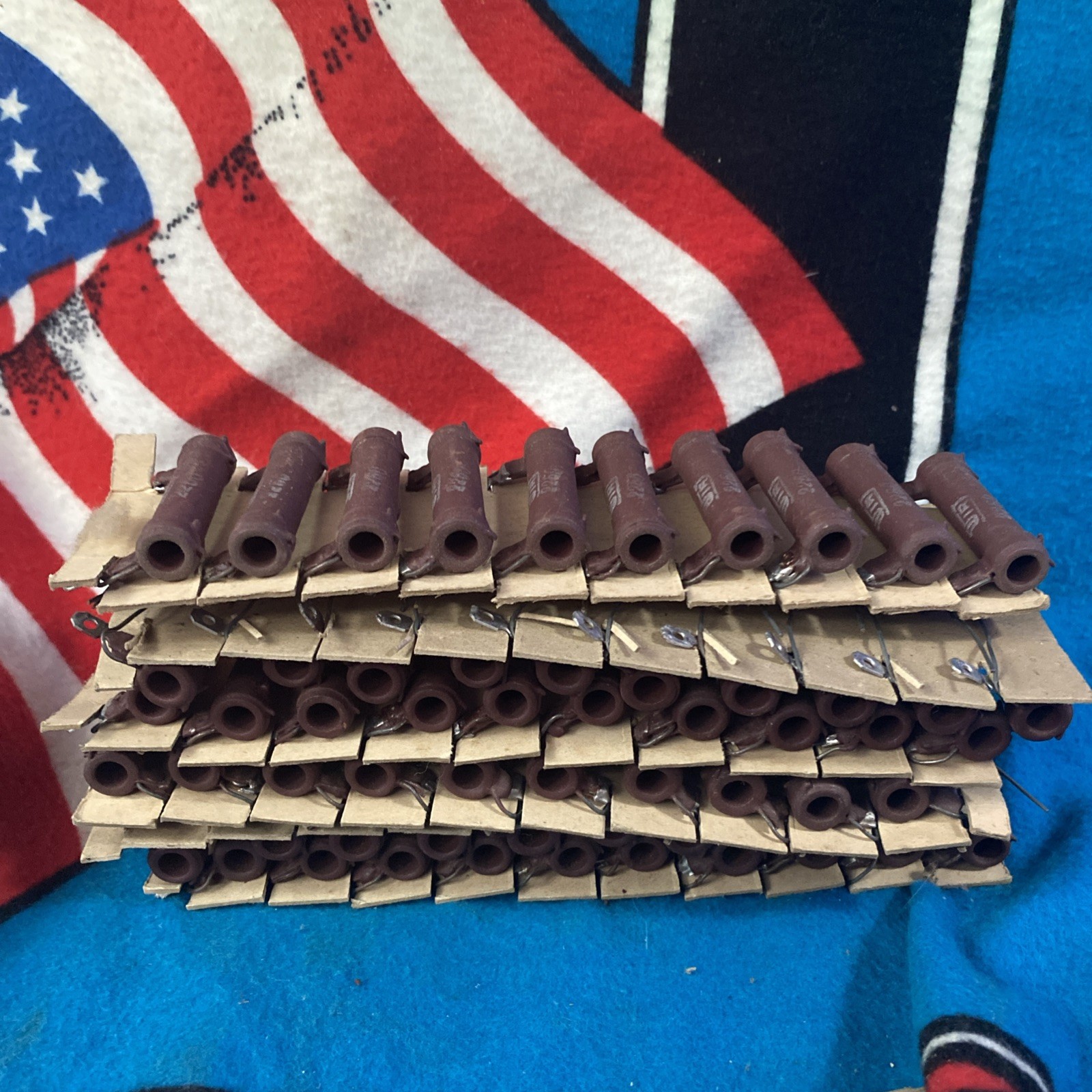 Lot Of 60 FIXED CERAMIC WIREWOUND RESISTOR NOS Wir 10w 2250 Radio Repair