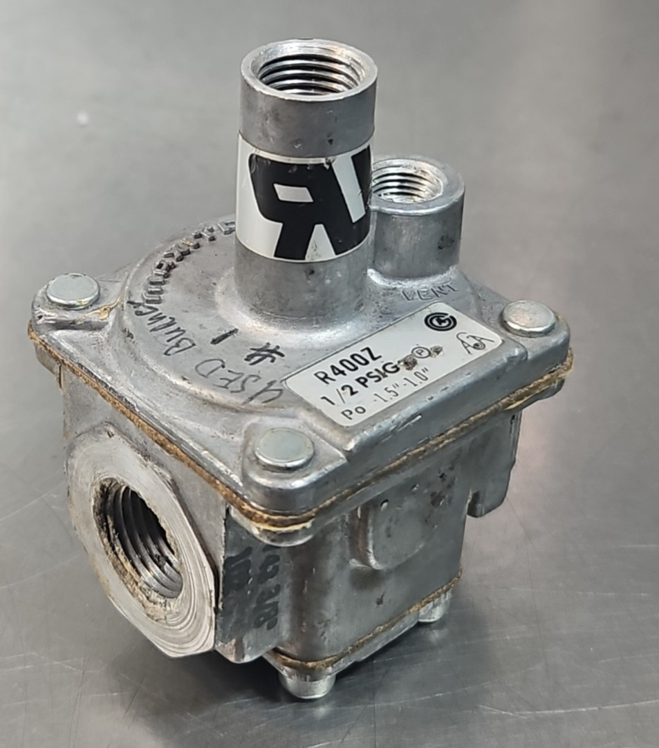 Maxitrol R400Z Gas Regulators 1 PSIG 3/8”                              Loc5E5/7
