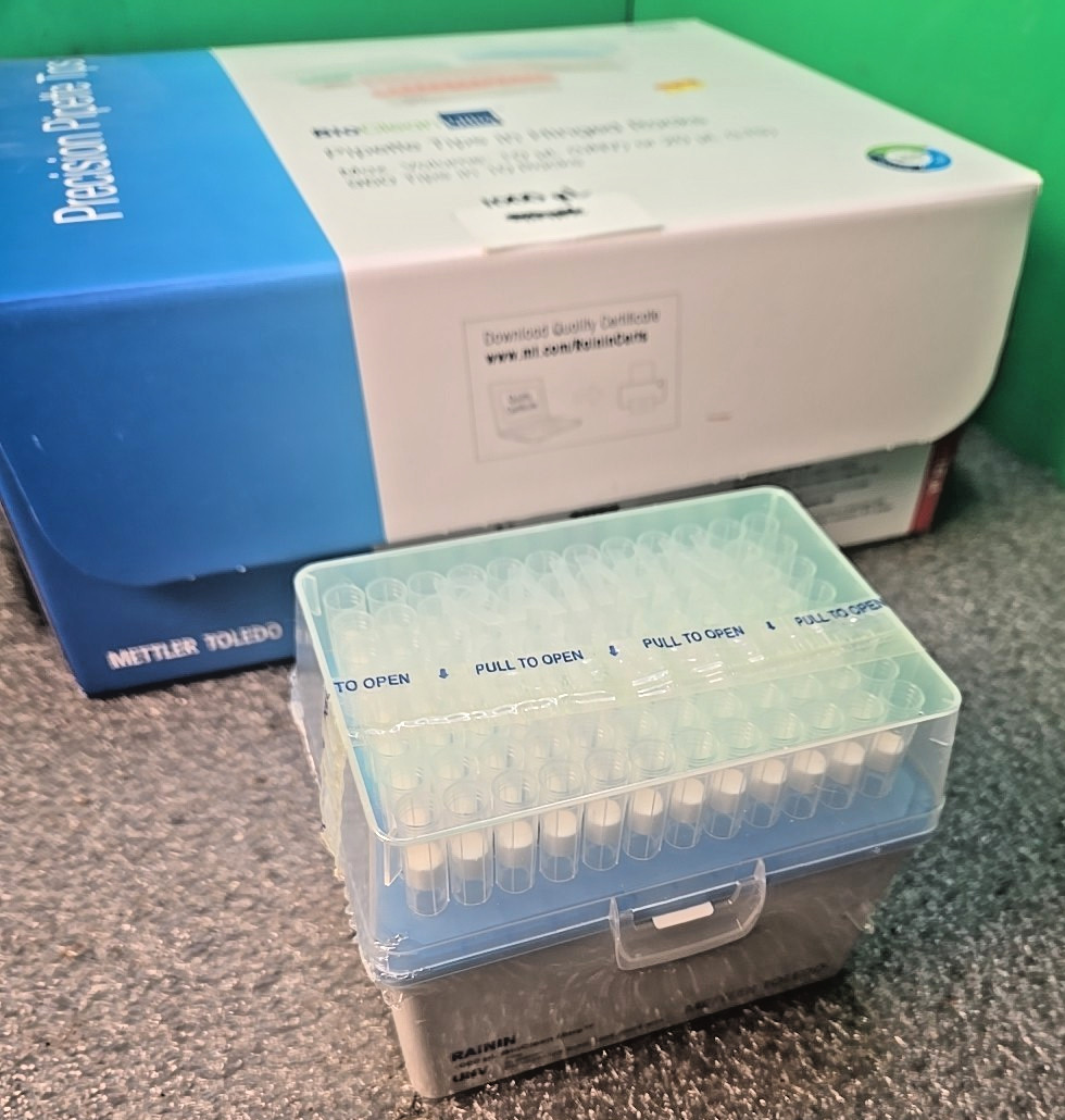 Mettler RAININ 30389165 1000 μL Universal-fit Sterilized filter 96 Pipet Tips