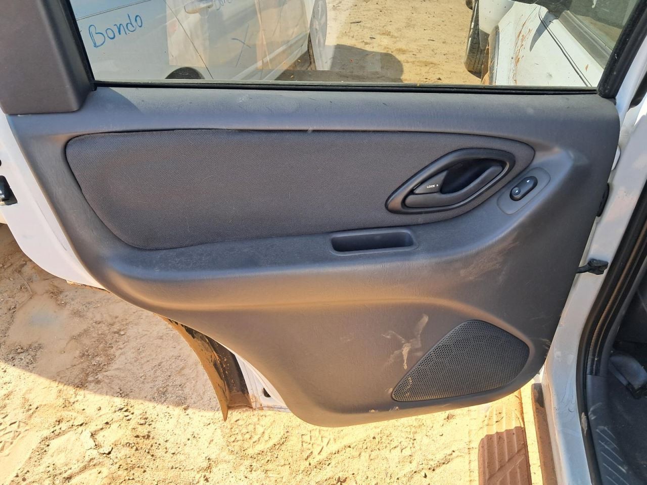 ESCAPE 2004 Glove Box 5024707